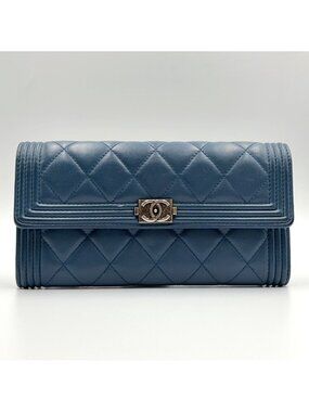 Chanel Boy Quilted Lambskin Navy Bifold Wallet Silver